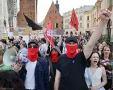 Ucieczka przed policją we śnie: Czy Twoja psychika krzyczy STOP?
